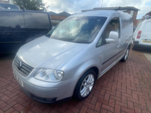 2010 Volkswagen Caddy 1.9 Tdi Pd C20 DSG L1 H1 4dr in Silver — image 2