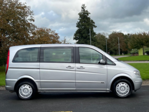 2010 Mercedes-Benz Viano Trend 3.2 V6 Petrol Auto 7 SEAT in Silver — image 2