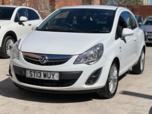 2013 Vauxhall Corsa 1.4 16v Se Euro 5 3dr in White — image 2