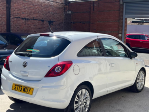 2013 Vauxhall Corsa 1.4 16v Se Euro 5 3dr in White — image 4