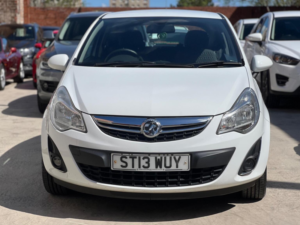 2013 Vauxhall Corsa 1.4 16v Se Euro 5 3dr in White — image 5