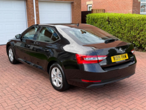 2019 Skoda Superb 2.0 Tdi S Euro 6 (s/s) 5dr in Black — image 6