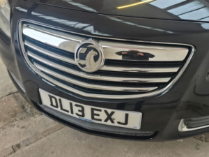 2013 Vauxhall Insignia 2.0 Cdti Ecoflex Se Nav in Black — image 4