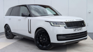 2023 Land Rover Range Rover 3.0 D300 Mhev Se Auto 4WD Euro 6 (s/s) 5dr in White — image 2