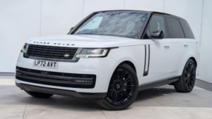 2023 Land Rover Range Rover 3.0 D300 Mhev Se Auto 4WD Euro 6 (s/s) 5dr in White — image 4
