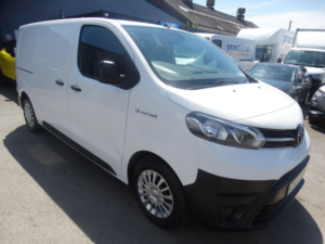 2022 Toyota Proace 75kwh Icon Medium Panel Van Auto Mwb 6dr (7kw Obc) in White — image 3