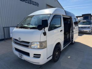 2008 Toyota Hiace Camper Van 2 Berth Pro Conversion in White — image 5