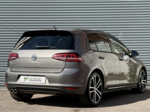 2016 Volkswagen Golf 2.0 Tdi Bluemotion Tech Gtd in Grey — image 3