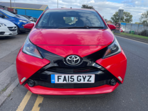 2015 Toyota Aygo 1.0 Vvt-I X-Play Hatchback 3dr Petrol Manual Euro 5 Euro 5 (68 Ps) in Red — image 2
