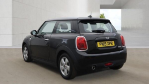2019 MINI Hatch 1.5 Cooper Classic Euro 6 (s/s) 3dr in Black — image 6