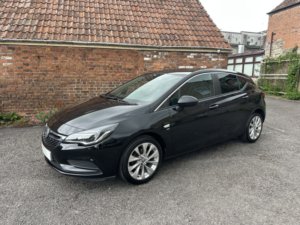2018 Vauxhall Astra 1.0 I Turbo Ecotec Se in Black — image 5