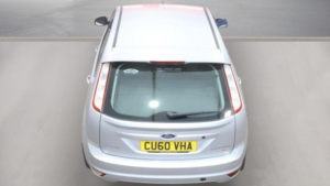 2010 Ford Focus 1.6 Tdci Dpf Titanium 5dr in Silver — image 6