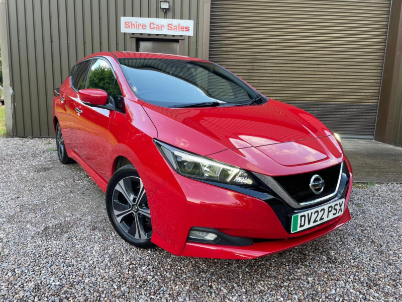 2022 Nissan Leaf 40kwh N-Connecta Auto 5dr in Red — image 1