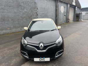 2017 Renault Captur 1.5 Dynamique Nav Dci 90 in Black — image 2