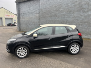 2017 Renault Captur 1.5 Dynamique Nav Dci 90 in Black — image 5