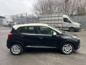 2017 Renault Captur 1.5 Dynamique Nav Dci 90 in Black — image 6