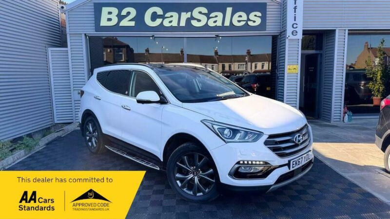 2017 Hyundai Santa Fe 2.2 Crdi Blue Drive Endurance Edition Auto 4WD Euro 6 (s/s) 5dr (7 Seat) in White — image 1