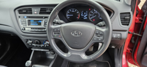 2017 Hyundai I20 1.2 I20 Se 1.2 84ps My17 in Red — image 2