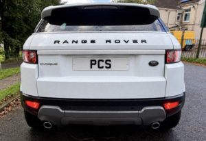 2013 Land Rover Range Rover Evoque 2.2*4wd Prestige*xenons-Nav-Cam-Meridian-Cambelt Done*great Value Luxury* in White — image 2