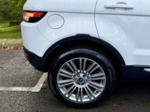2013 Land Rover Range Rover Evoque 2.2*4wd Prestige*xenons-Nav-Cam-Meridian-Cambelt Done*great Value Luxury* in White — image 5
