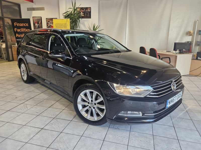 2018 Volkswagen Passat 2.0 Tdi Se Business in Black — image 1