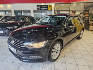 2018 Volkswagen Passat 2.0 Tdi Se Business in Black — image 3