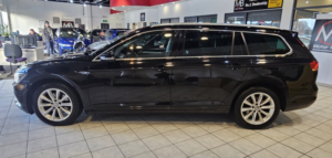 2018 Volkswagen Passat 2.0 Tdi Se Business in Black — image 4