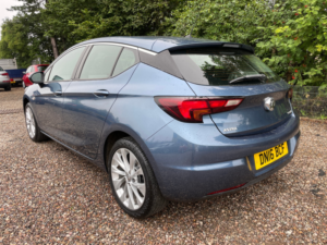 2016 Vauxhall Astra 1.0i Turbo Ecoflex Design Hatchback 5dr Petrol Manual Euro 6 (s/s) (105 Ps) in Blue — image 4