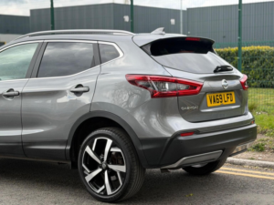 2020 Nissan Qashqai 1.3 Dig-T Tekna Euro 6 (s/s) 5dr in Grey — image 6