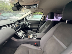 2018 Land Rover Range Rover Velar Core in Black — image 3