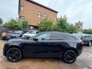 2018 Land Rover Range Rover Velar Core in Black — image 5