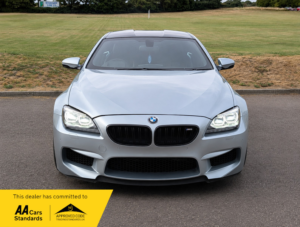 2012 BMW M6 V8 in Blue — image 4