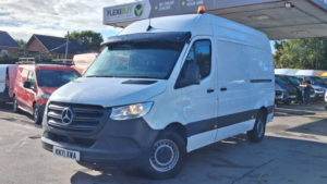2021 Mercedes-Benz Sprinter 2.0 315 Cdi Progressive Panel Van 5dr Diesel Manual Rwd L2 H2 Euro 6 (s/s) (150 Ps) in White — image 4
