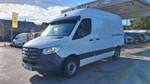 2021 Mercedes-Benz Sprinter 2.0 315 Cdi Progressive Panel Van 5dr Diesel Manual Rwd L2 H2 Euro 6 (s/s) (150 Ps) in White — image 5