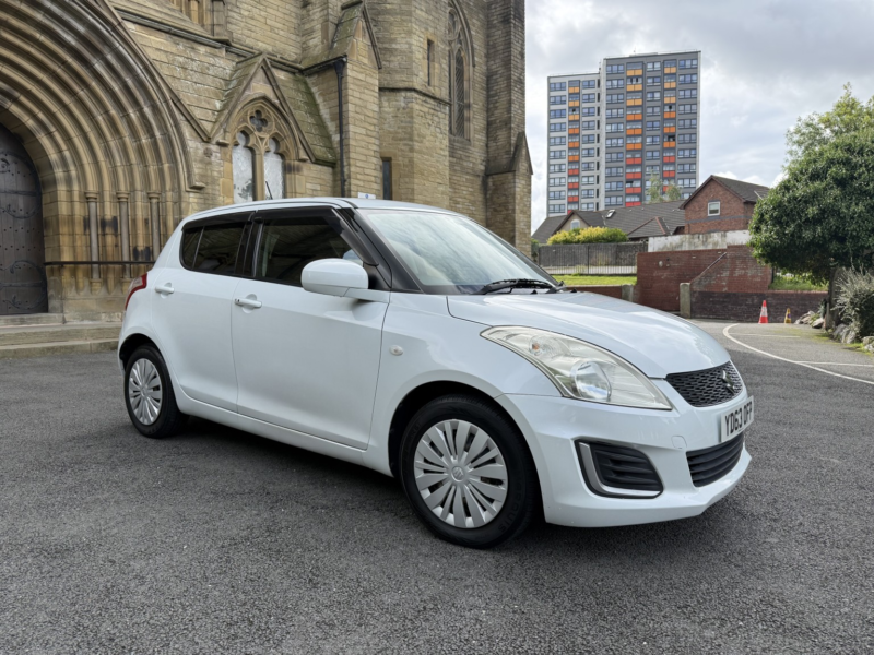2013 Suzuki Swift 1.2 Sz4 in White — image 1