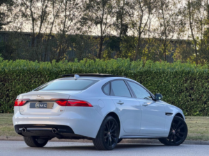 2016 Jaguar Xf 3.0d V6 S Auto Euro 6 (s/s) 4dr in White — image 3