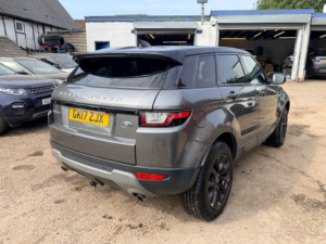 2017 Land Rover Range Rover Evoque Td4 Se Tech in Grey — image 4