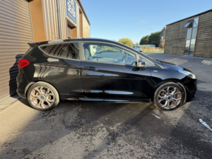 2018 Ford Fiesta 1.0 T Ecoboost St-Line in Black — image 4
