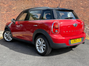 2013 MINI Countryman 1.6 Cooper All4 Euro 6 (s/s) 5dr in Red — image 3