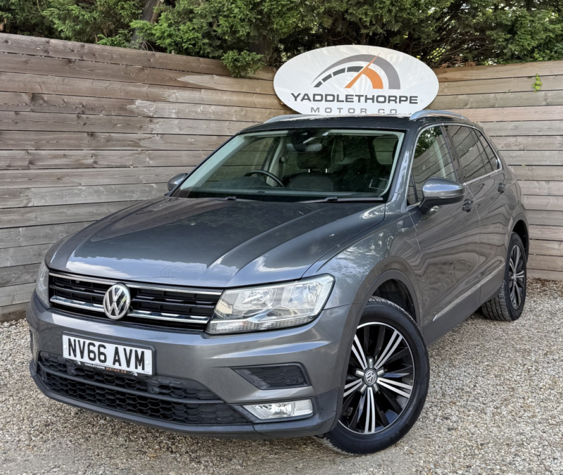 2016 Volkswagen Tiguan 2.0 Tdi Bluemotion Tech Se in Grey — image 1