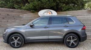 2016 Volkswagen Tiguan 2.0 Tdi Bluemotion Tech Se in Grey — image 2