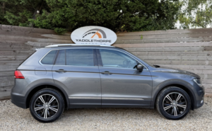 2016 Volkswagen Tiguan 2.0 Tdi Bluemotion Tech Se in Grey — image 3