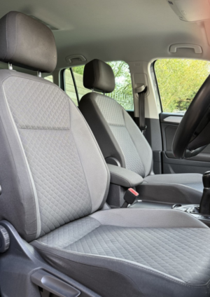 2016 Volkswagen Tiguan 2.0 Tdi Bluemotion Tech Se in Grey — image 5