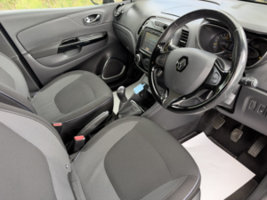 2014 Renault Captur 0.9 Dynamique Medianav Tce 90 Stop & Start in Blue — image 3