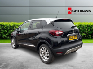 2017 Renault Captur 0.9 Dynamique S Nav Tce 90 in Black — image 5