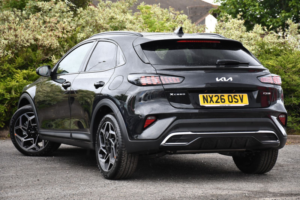 2026 Kia Xceed 1.0 T-Gdi Mhev Gt-Line SUV 5dr Petrol Hybrid Dct Euro 6 (s/s) (113 Bhp) in Black — image 3