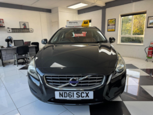 2012 Volvo V60 1.6 T3 Se Euro 5 (s/s) 5dr in Grey — image 2