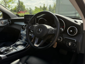 2015 Mercedes-Benz C Class 2.1 C250d Sport (premium Plus) 7g-Tronic+ Euro 6 (s/s) 4dr in White — image 2