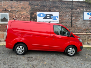 2016 Ford Transit Custom 2.2 Transit Custom 290 Ltd E-Tech 155 Bhp in Red — image 2