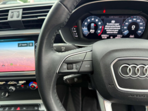2019 Audi Q3 2.0 Tfsi 40 Sport S Tronic Quattro Euro 6 (s/s) 5dr in Grey — image 5